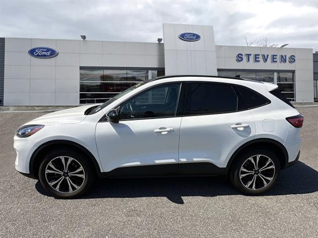 Certified 2022 Ford Escape SEL