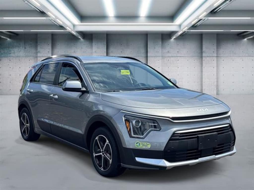 Used 2023 Kia Niro Plug-In Hybrid EX
