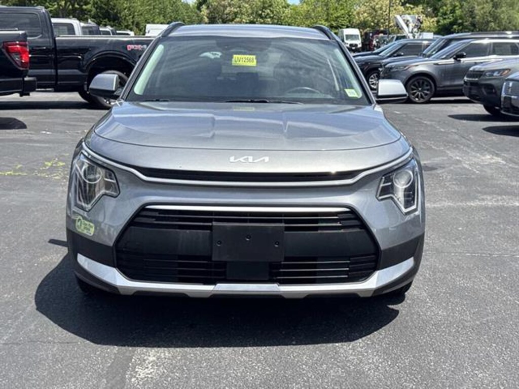 Used 2023 Kia Niro Plug-In Hybrid EX