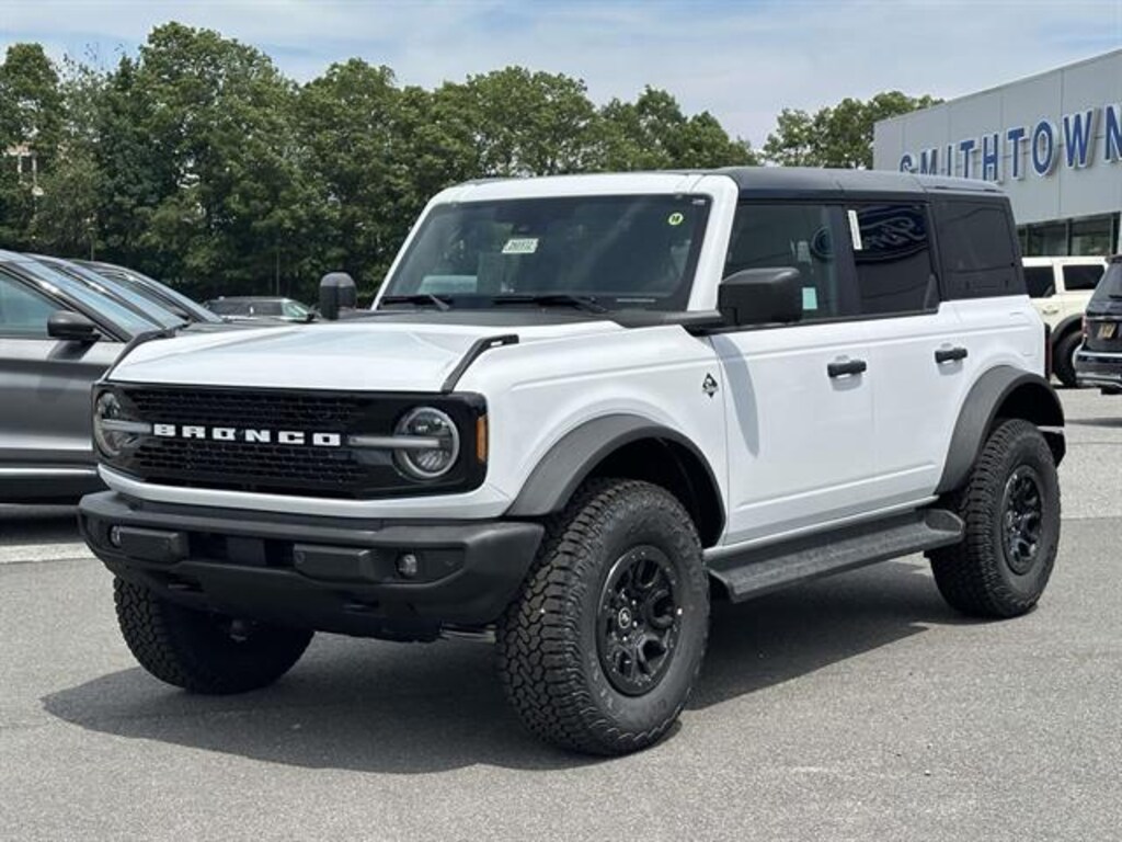 New 2026 Ford Bronco Outer Banks SUV