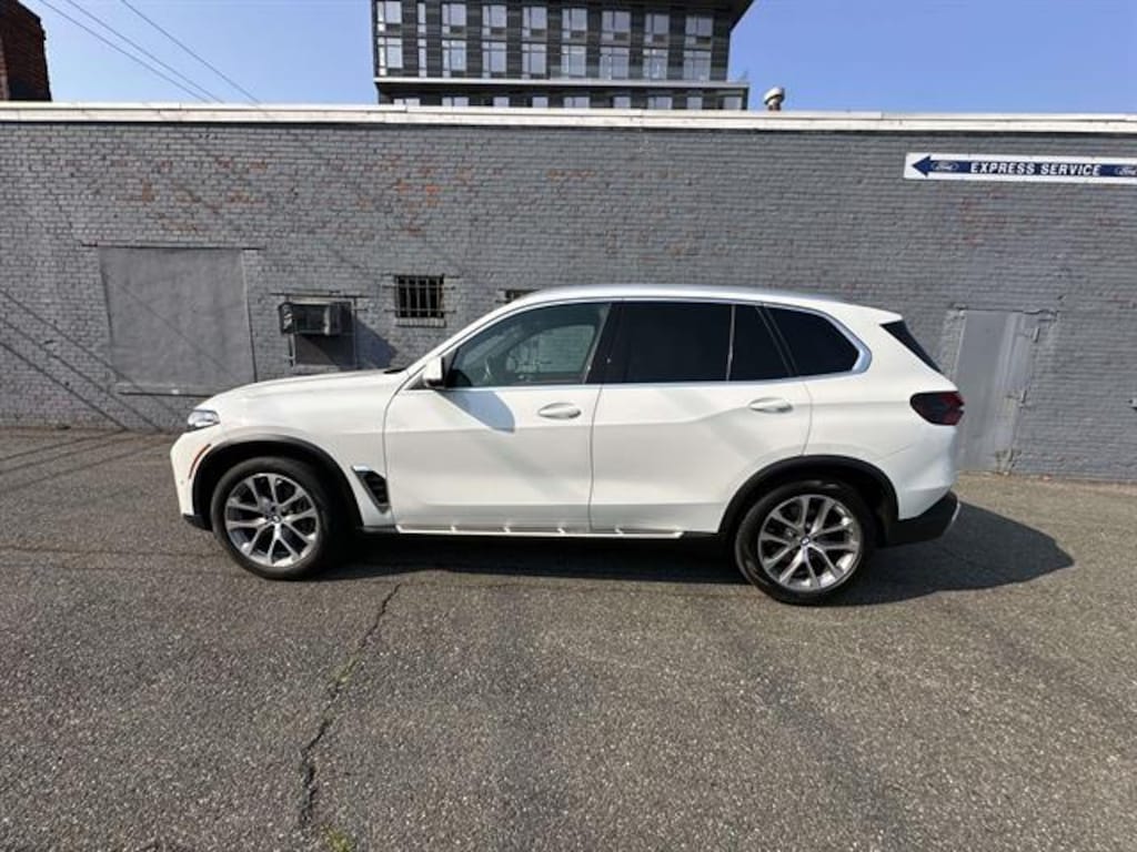 Certified 2024 BMW X5 xDrive40i xDrive40i