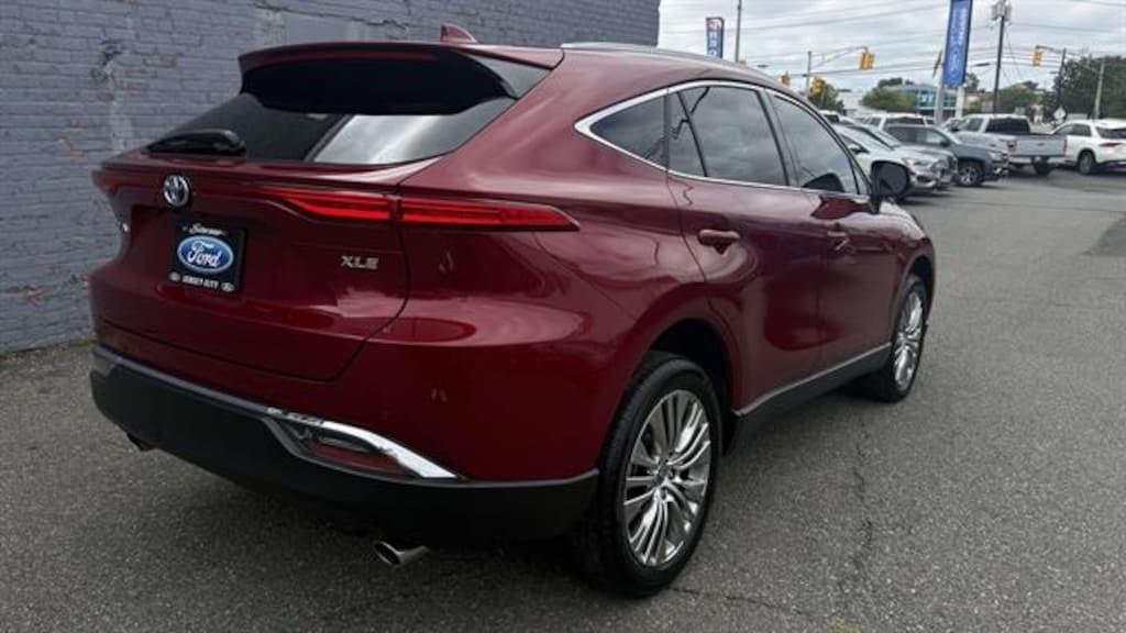 Certified 2023 Toyota Venza XLE