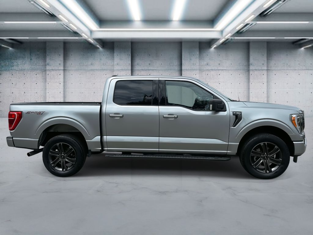 2022 Ford F-150 XLT photo 3