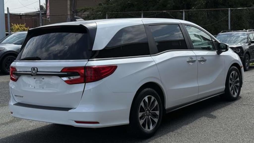 Certified 2023 Honda Odyssey EX-L Navi