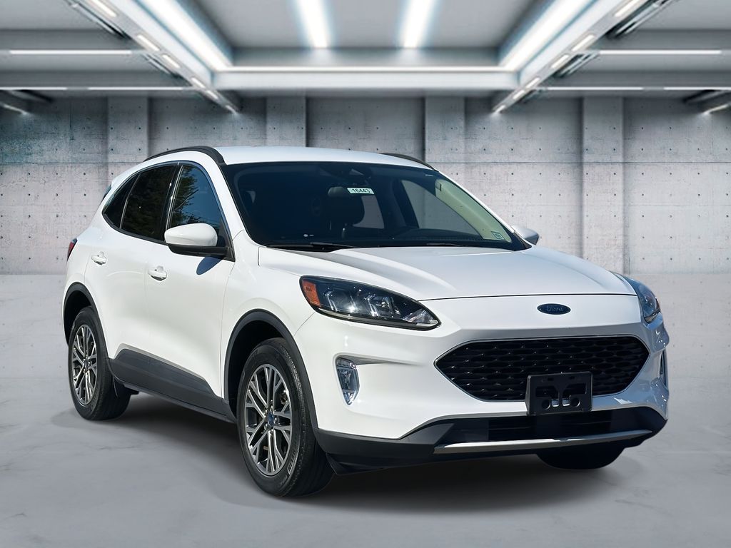 2020 Ford Escape SEL photo 2