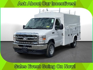 2026 Ford E-350 Cutaway Base Truck