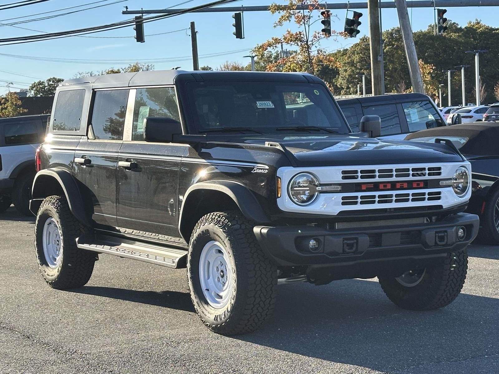 New 2026 Ford Bronco Heritage Edition SUV