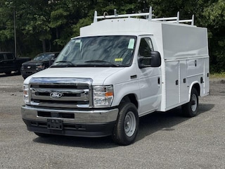 2026 Ford E-350 Cutaway Base Truck
