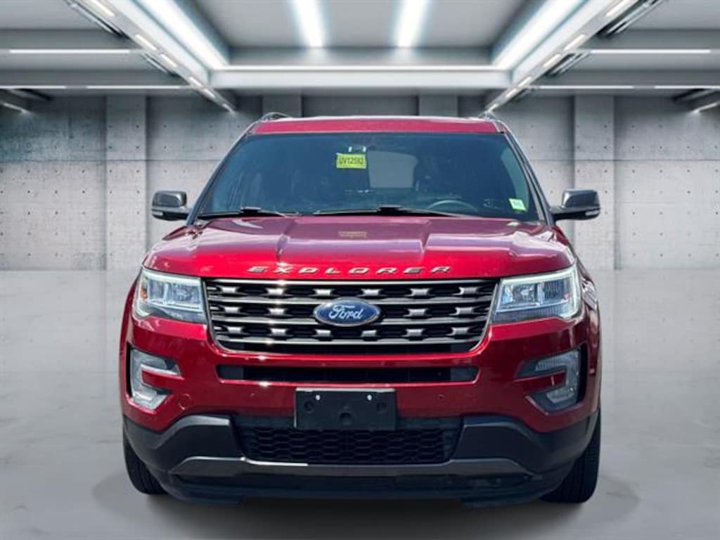 Used 2017 Ford Explorer XLT