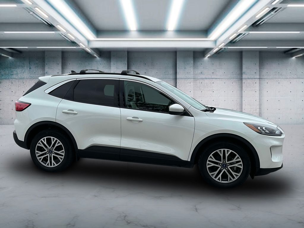 2022 Ford Escape SEL Hybrid photo 3