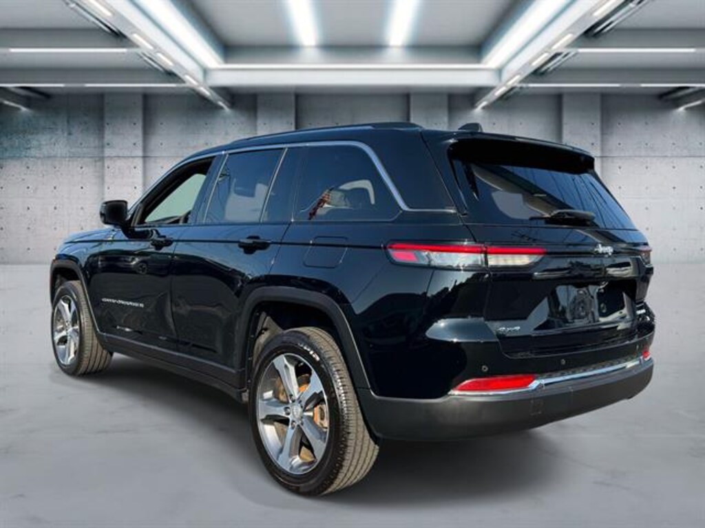 Used 2023 Jeep Grand Cherokee Limited