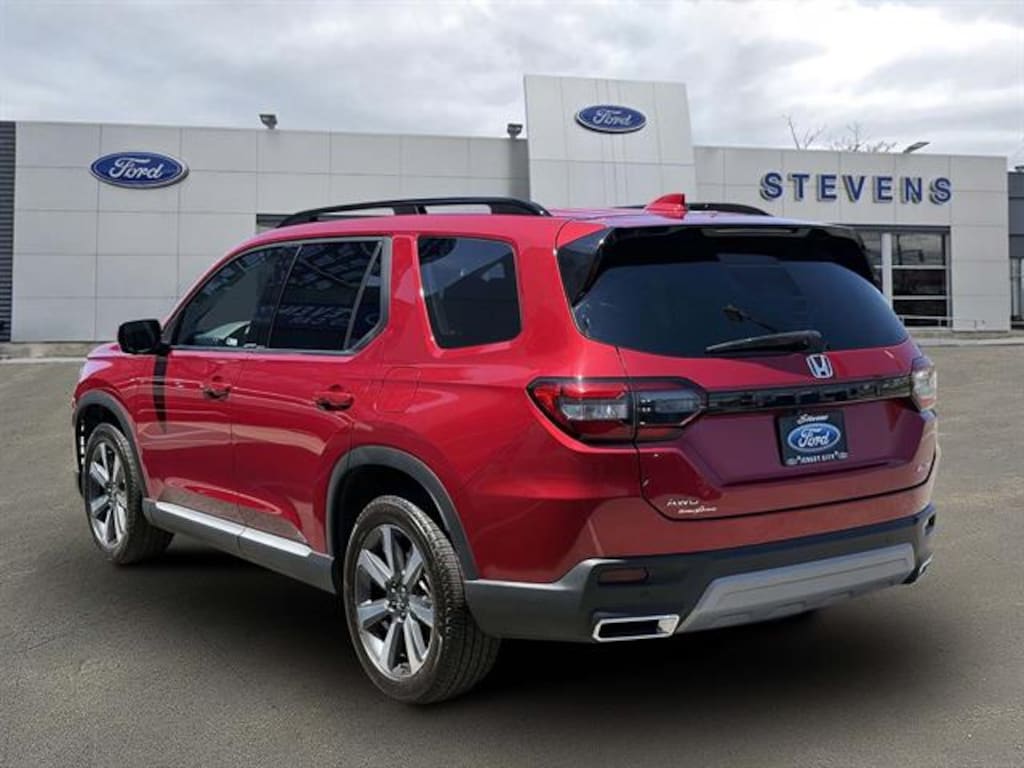 Certified 2025 Honda Pilot Elite