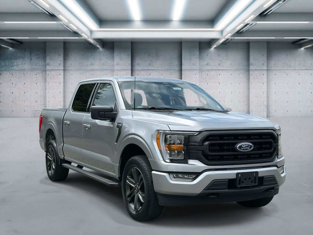 2022 Ford F-150 XLT photo 2