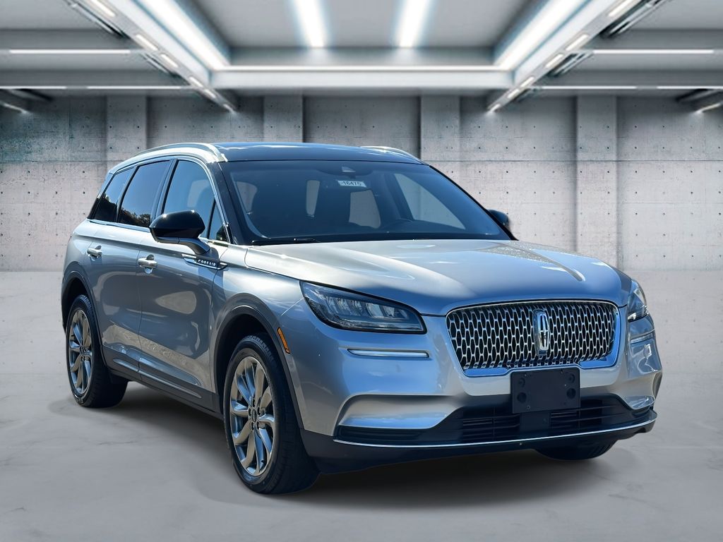 2022 Lincoln Corsair Standard photo 2