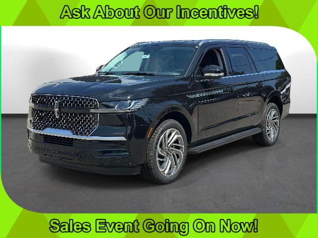 Featured 2027 Lincoln Navigator L Premiere L SUV for sale in Saint James, NY