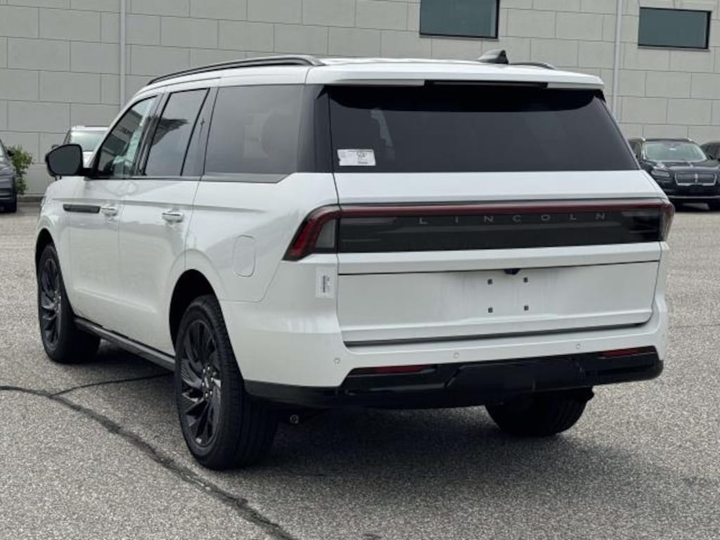 New 2026 Lincoln Navigator Reserve