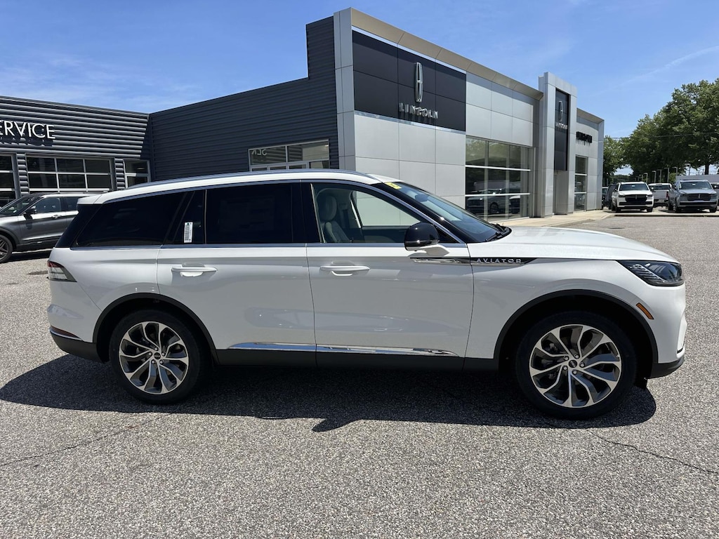 New 2026 Lincoln Aviator Reserve