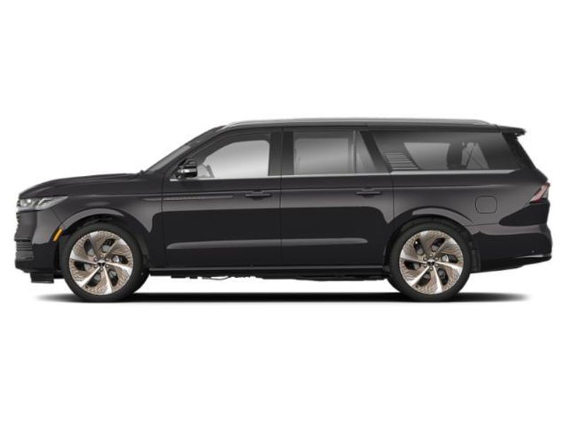 2025 Lincoln Navigator L Reserve photo 2