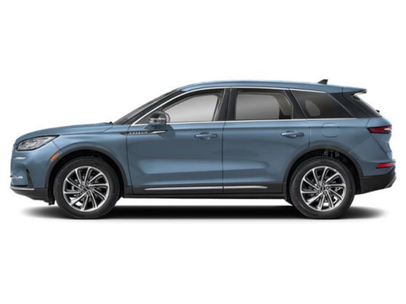 2025 Lincoln Corsair Premiere photo 3