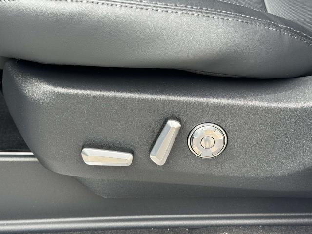 2026 Lincoln Navigator Reserve L - Photo 13