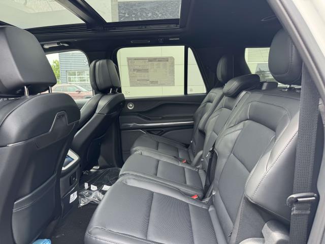 2026 Lincoln Navigator Reserve L - Photo 9