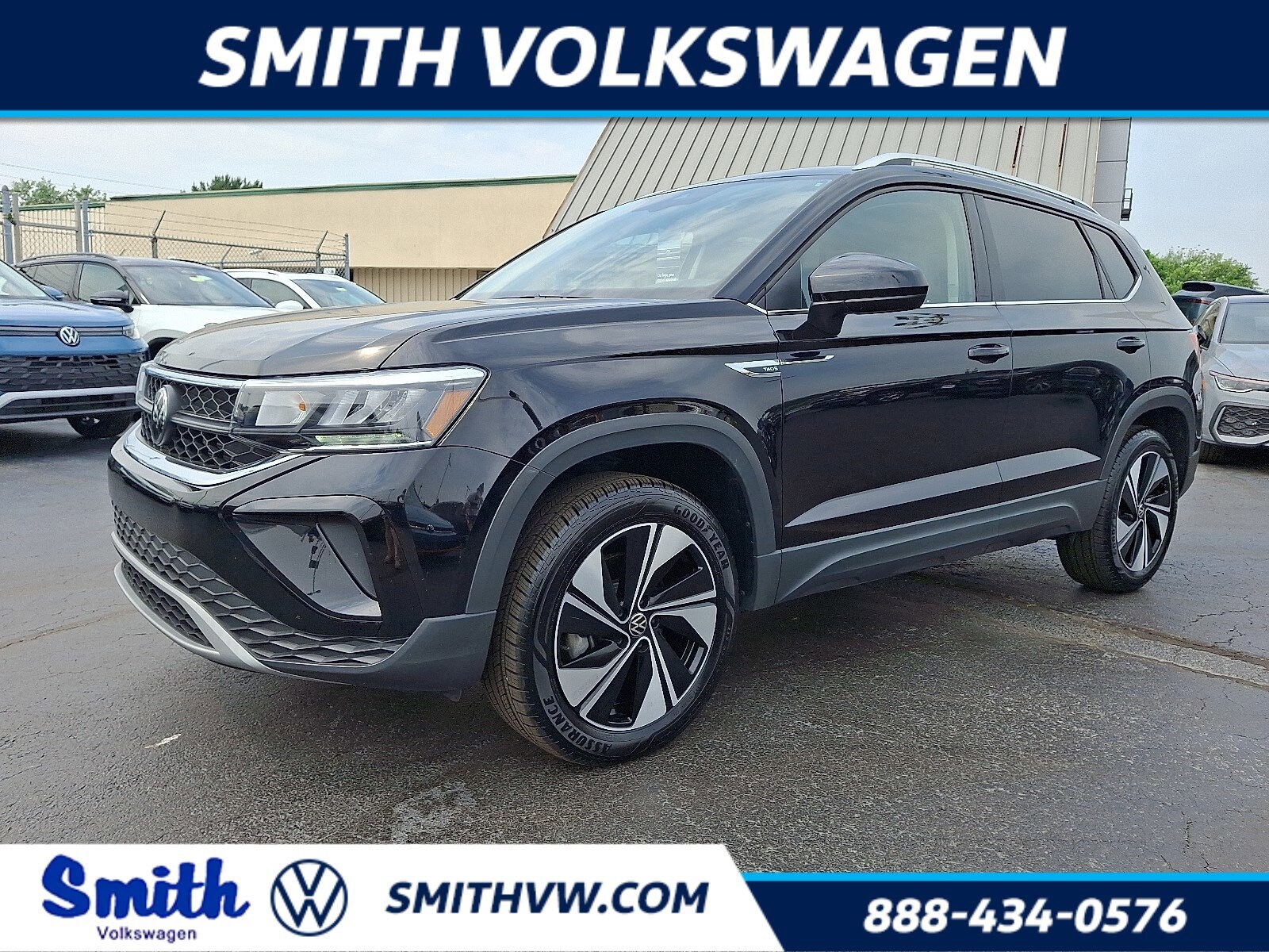 2024 Volkswagen Taos SE photo 3