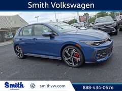 2025 Volkswagen Golf GTI 2.0T SE Hatchback