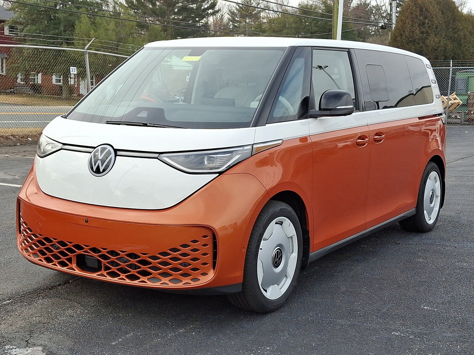 2025 Volkswagen ID. Buzz photo 3