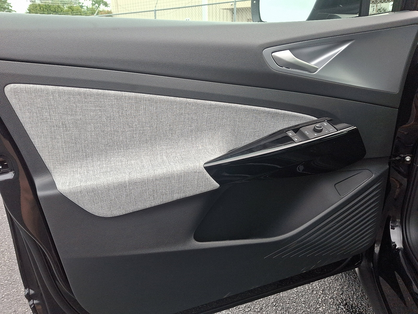 2025 Volkswagen ID.4 PRO - Photo 8