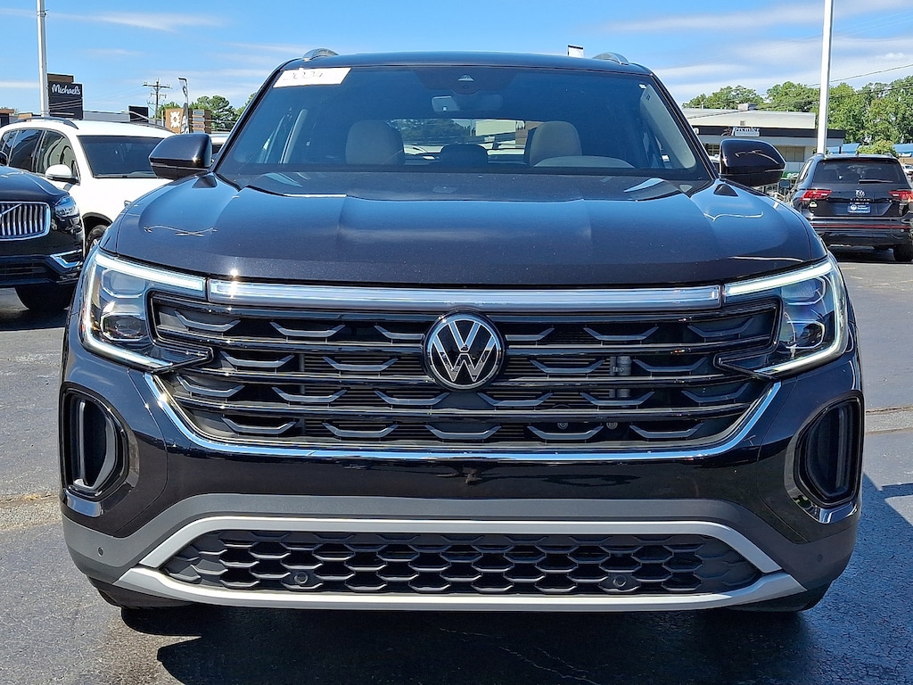 Certified 2024 Volkswagen Atlas Cross Sport 2.0T SE w/Technology SUV