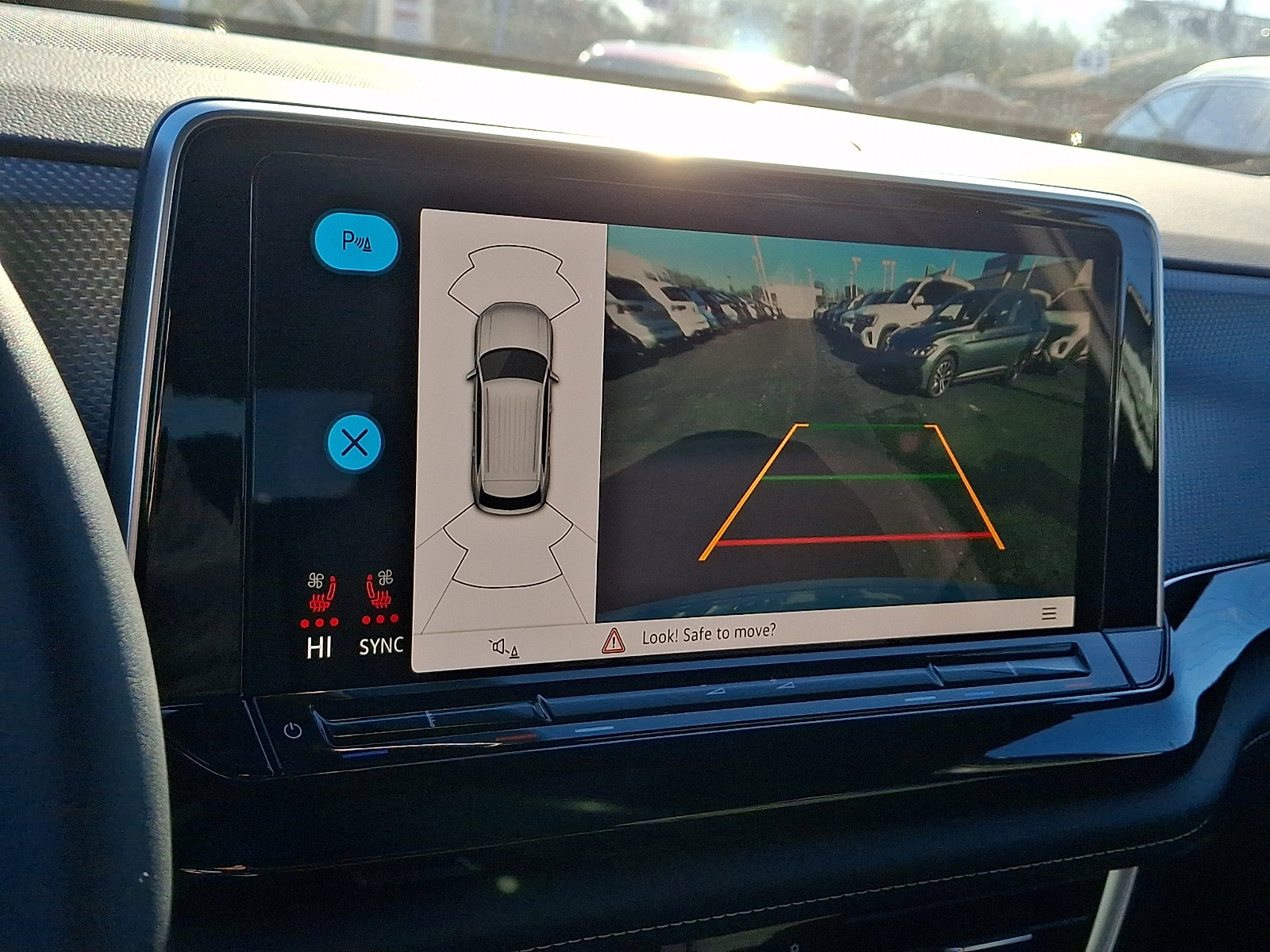 2025 Volkswagen Atlas Cross Sport SEL - Photo 13