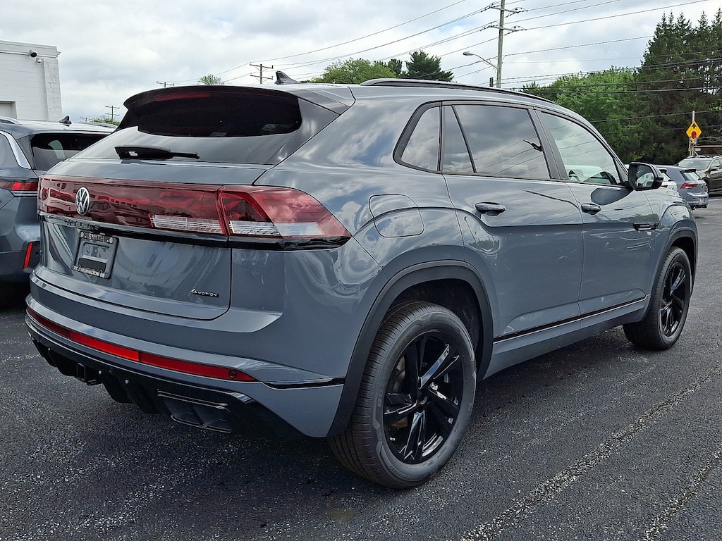 New 2026 Volkswagen Atlas Cross Sport SEL R-Line Black SUV