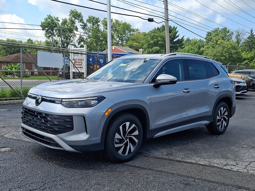 New 2026 Volkswagen Tiguan S SUV