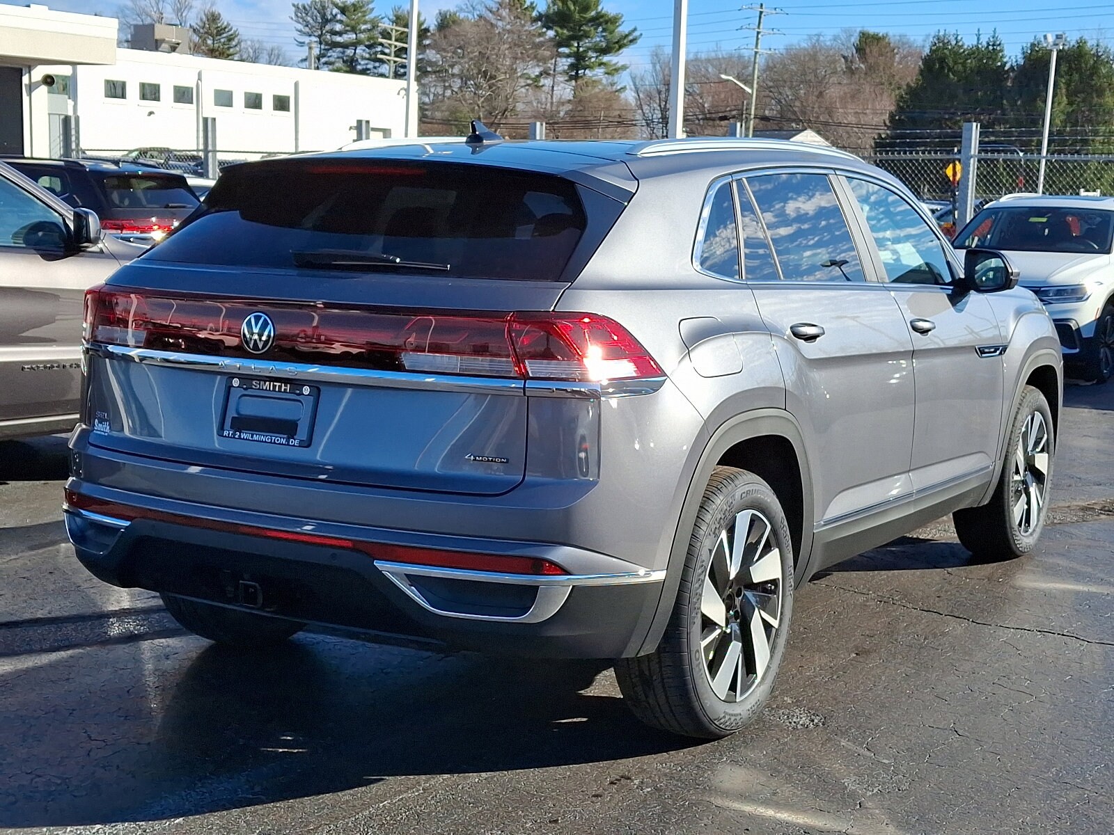 2025 Volkswagen Atlas Cross Sport SEL photo 4