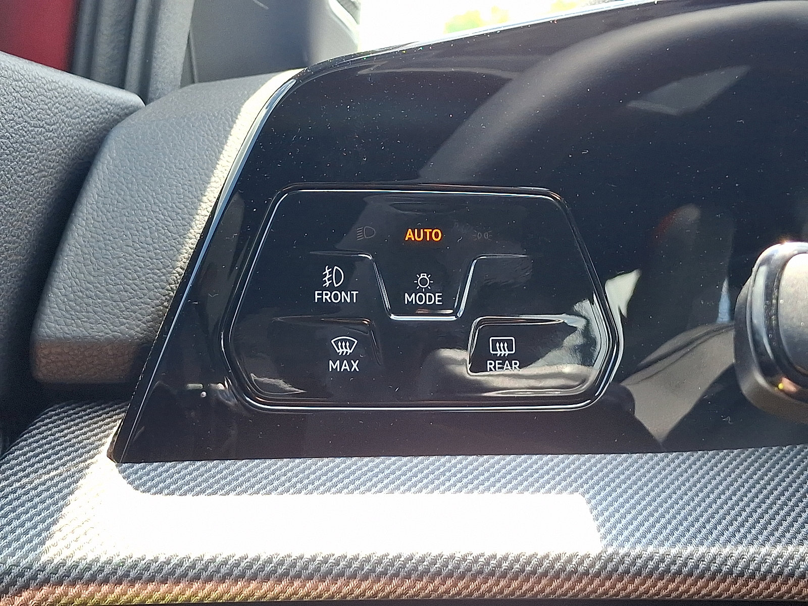 2025 Volkswagen Golf GTI SE - Photo 15