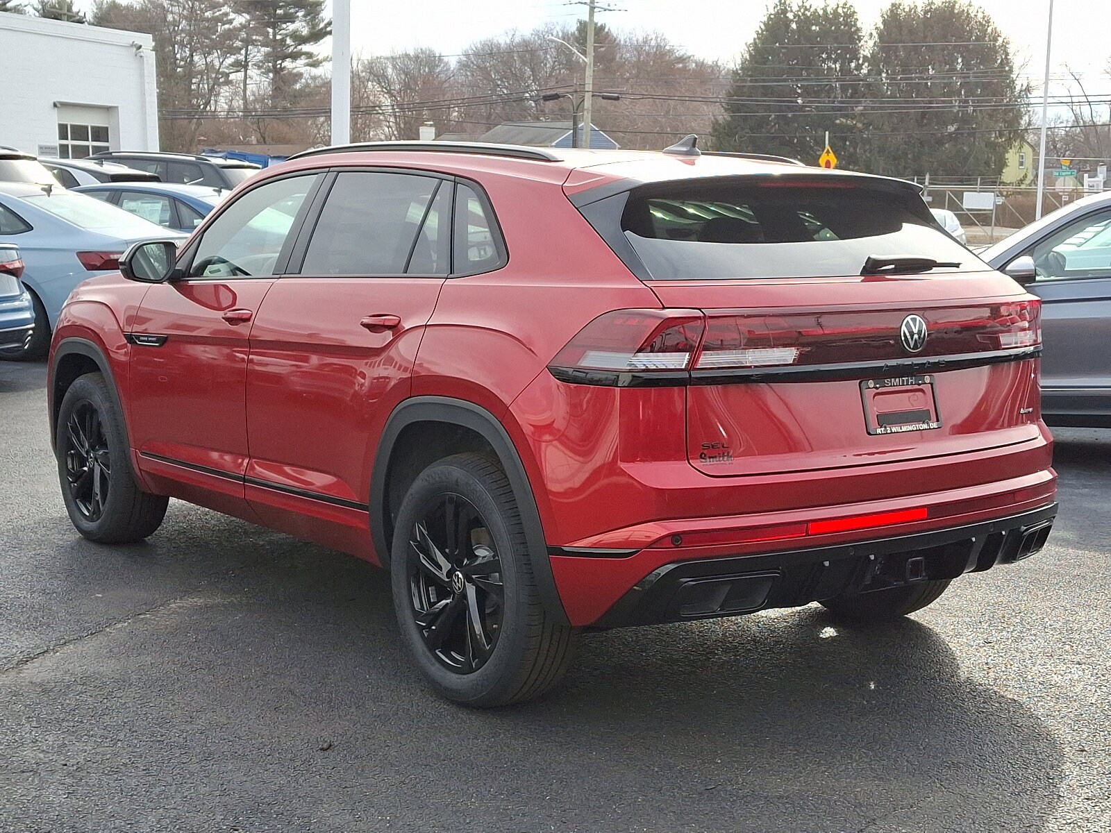 2025 Volkswagen Atlas Cross Sport SEL R-Line photo 3