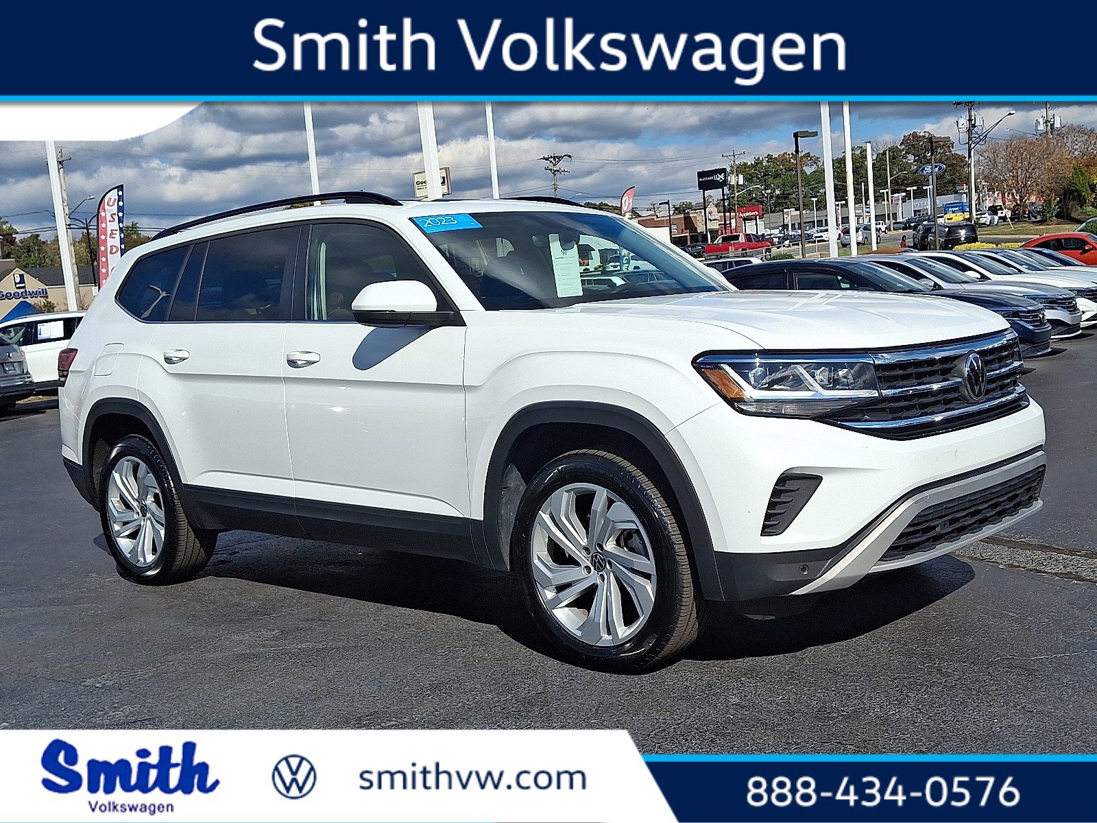 2023 Volkswagen Atlas SE w/Tech's photo