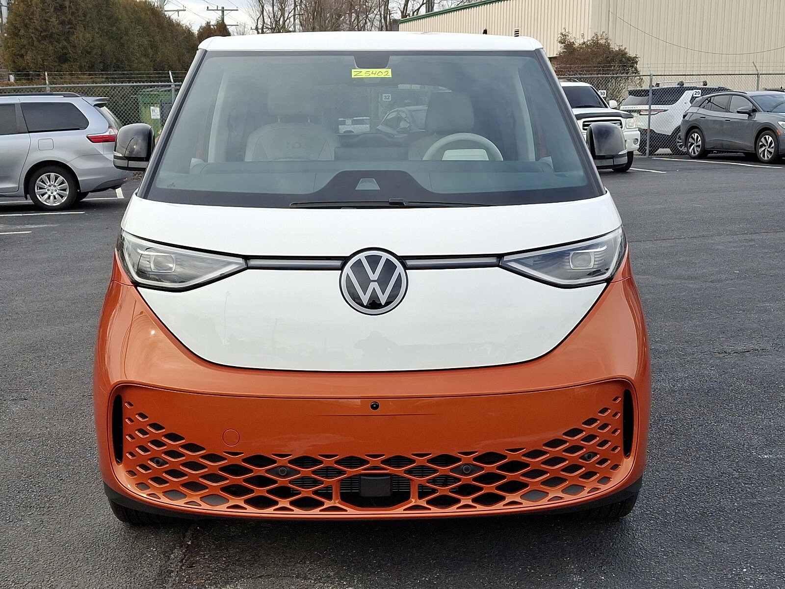 2025 Volkswagen ID. Buzz photo 2