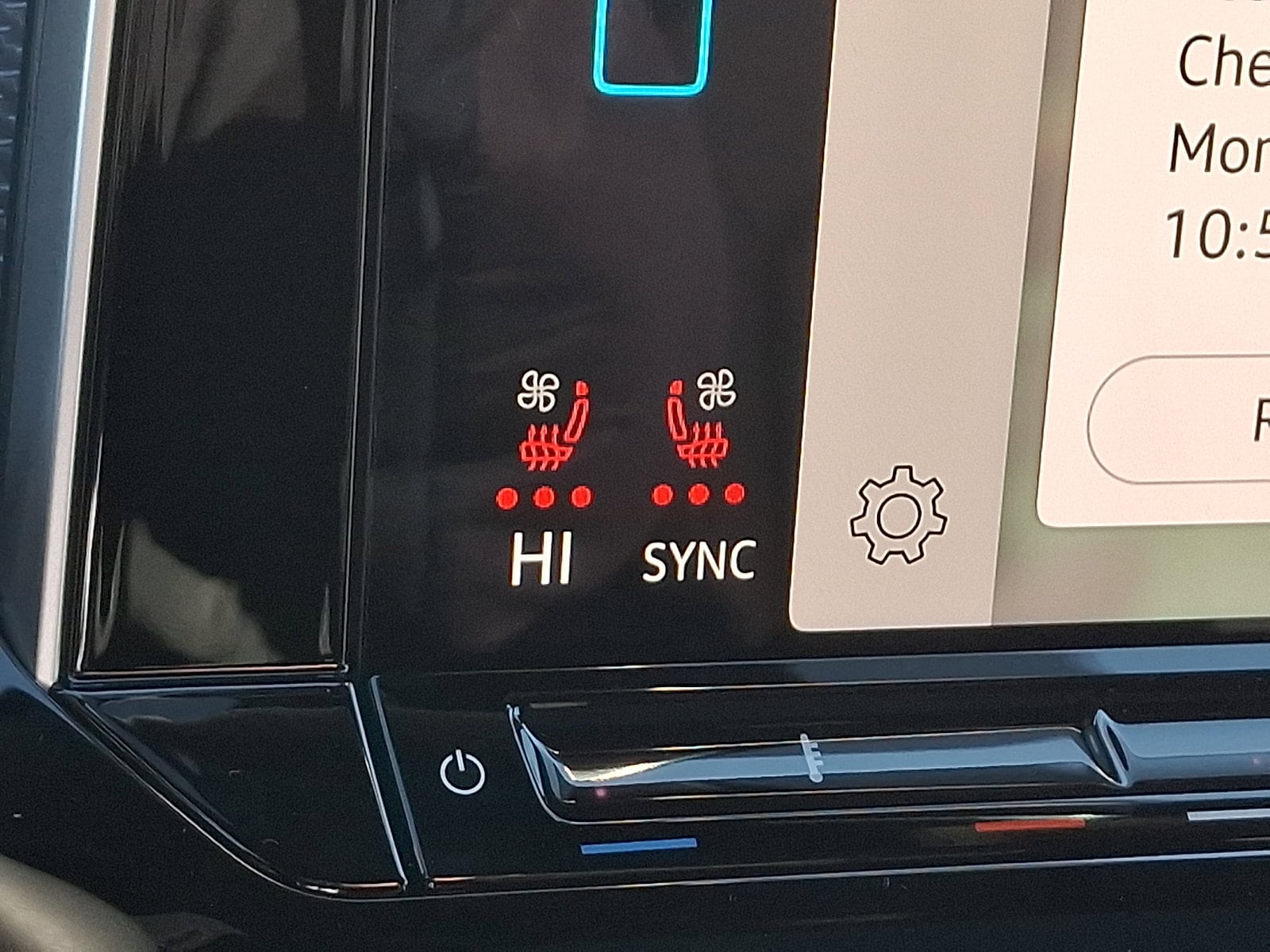 2025 Volkswagen Atlas Cross Sport SEL - Photo 17