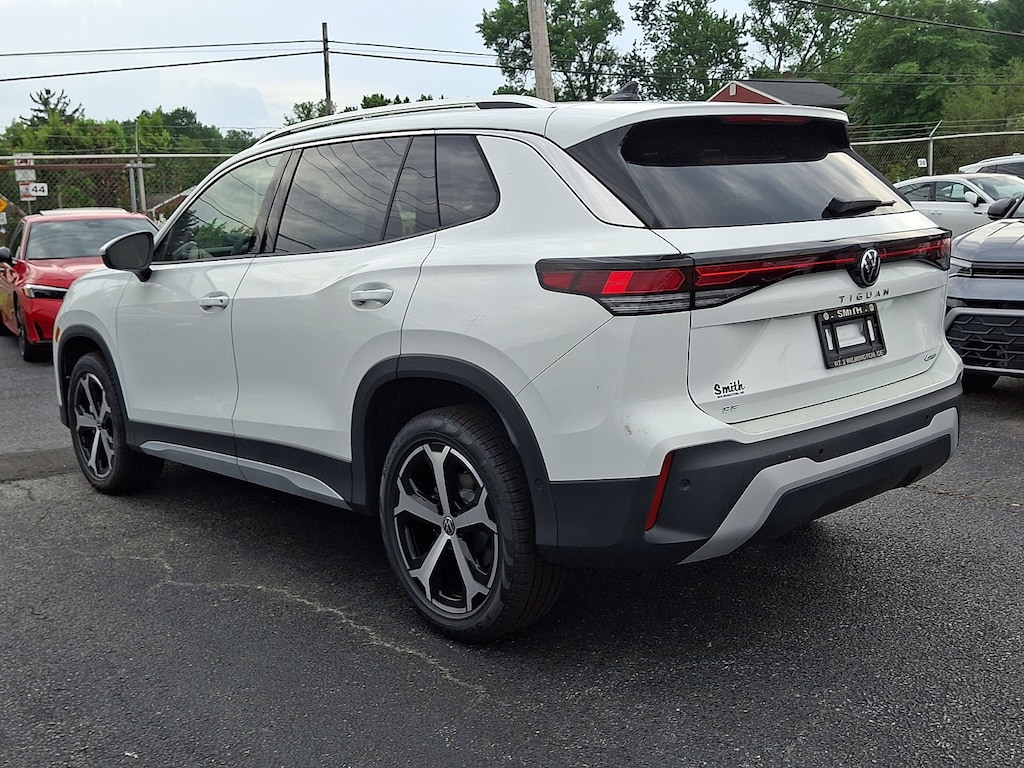 New 2026 Volkswagen Tiguan 2.0T SE SUV