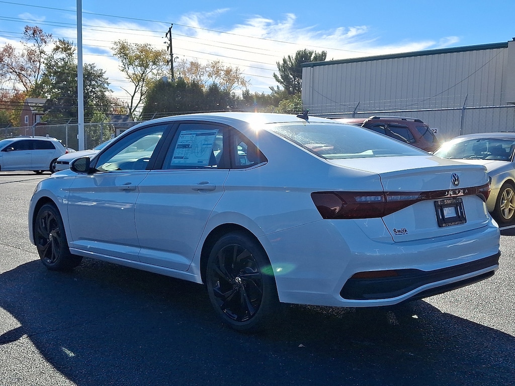 New 2026 Volkswagen Jetta 1.5T SE Sedan