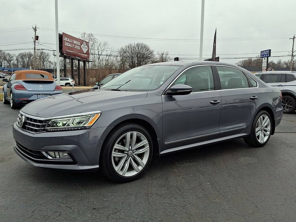 Used 2017 Volkswagen Passat 1.8T SEL Premium Sedan