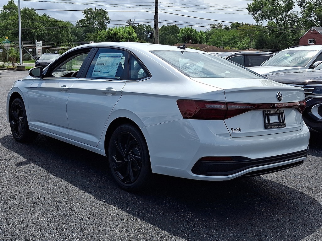 New 2027 Volkswagen Jetta 1.5T SE Sedan