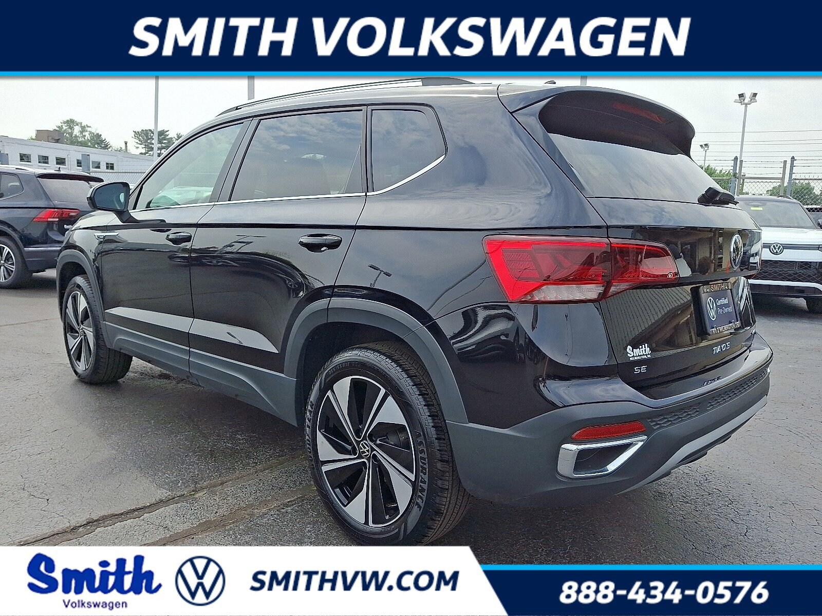 2024 Volkswagen Taos SE photo 4