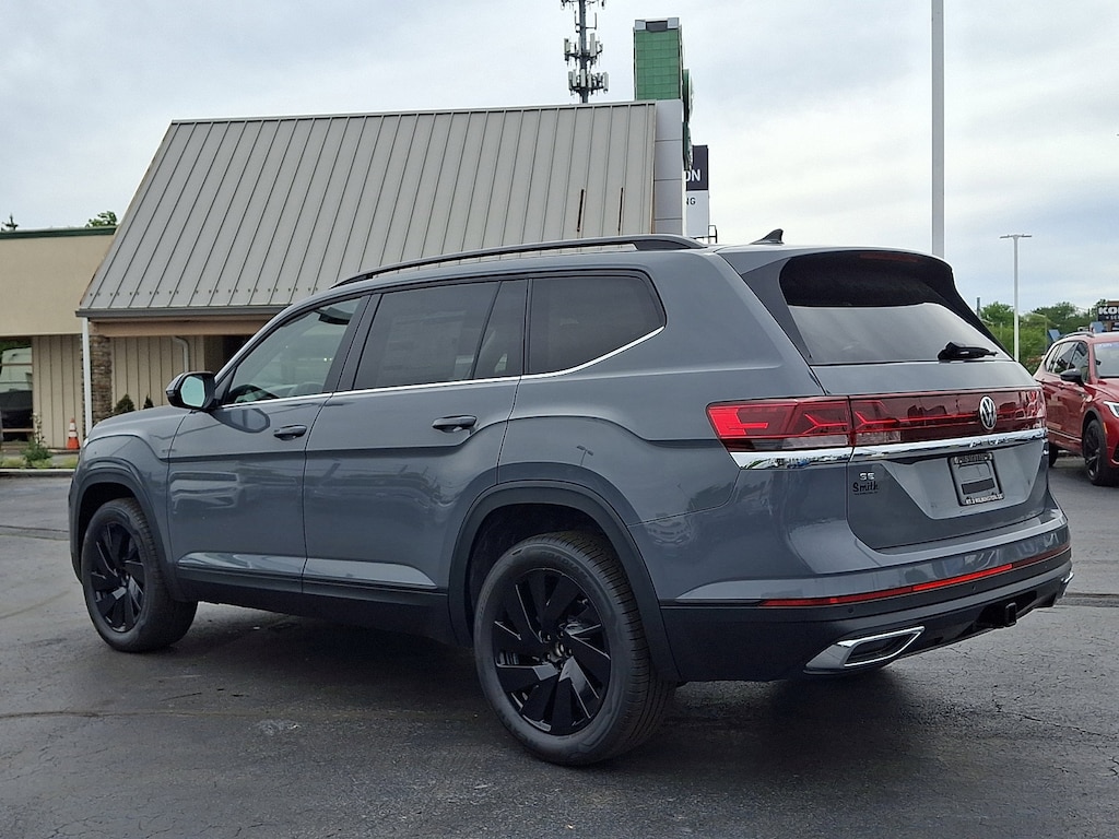 New 2026 Volkswagen Atlas 2.0T SE w/Technology SUV