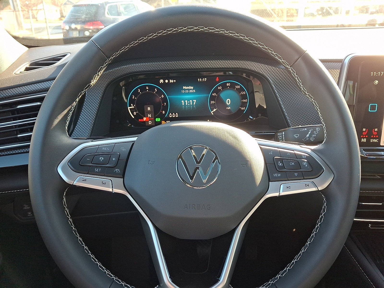 2025 Volkswagen Atlas Cross Sport SEL - Photo 14