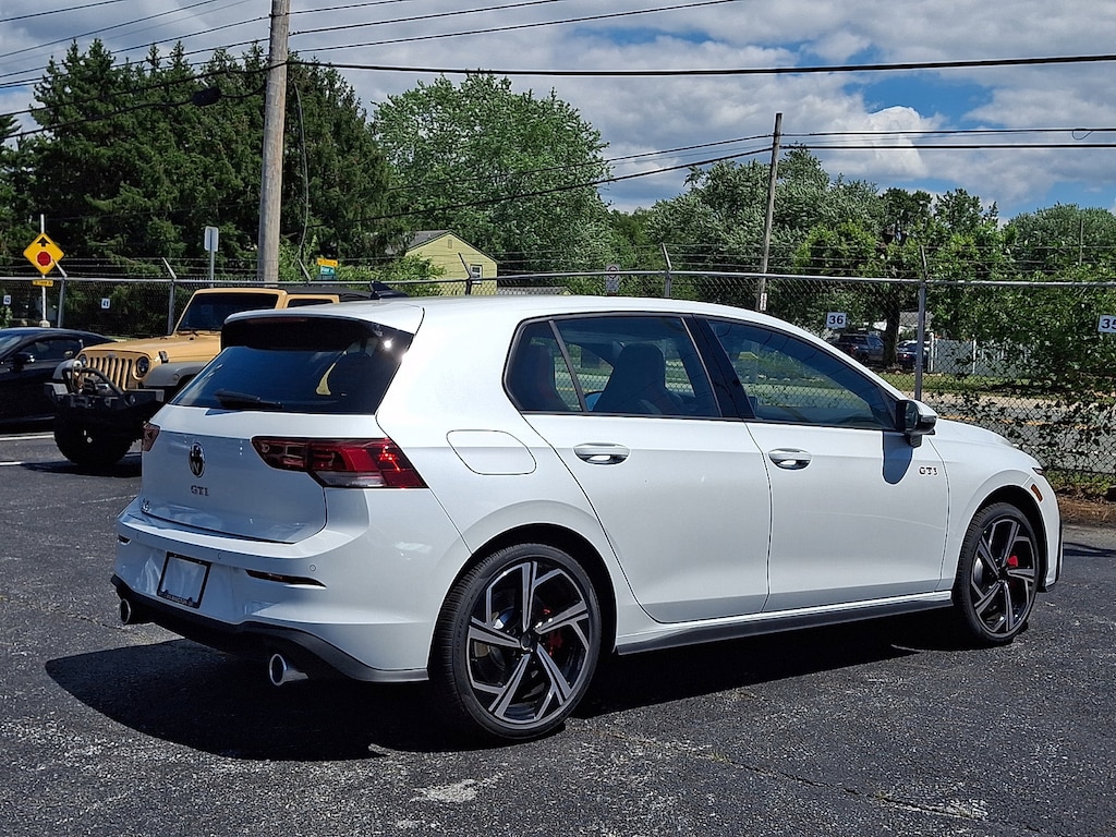 New 2026 Volkswagen Golf GTI 2.0T SE Hatchback