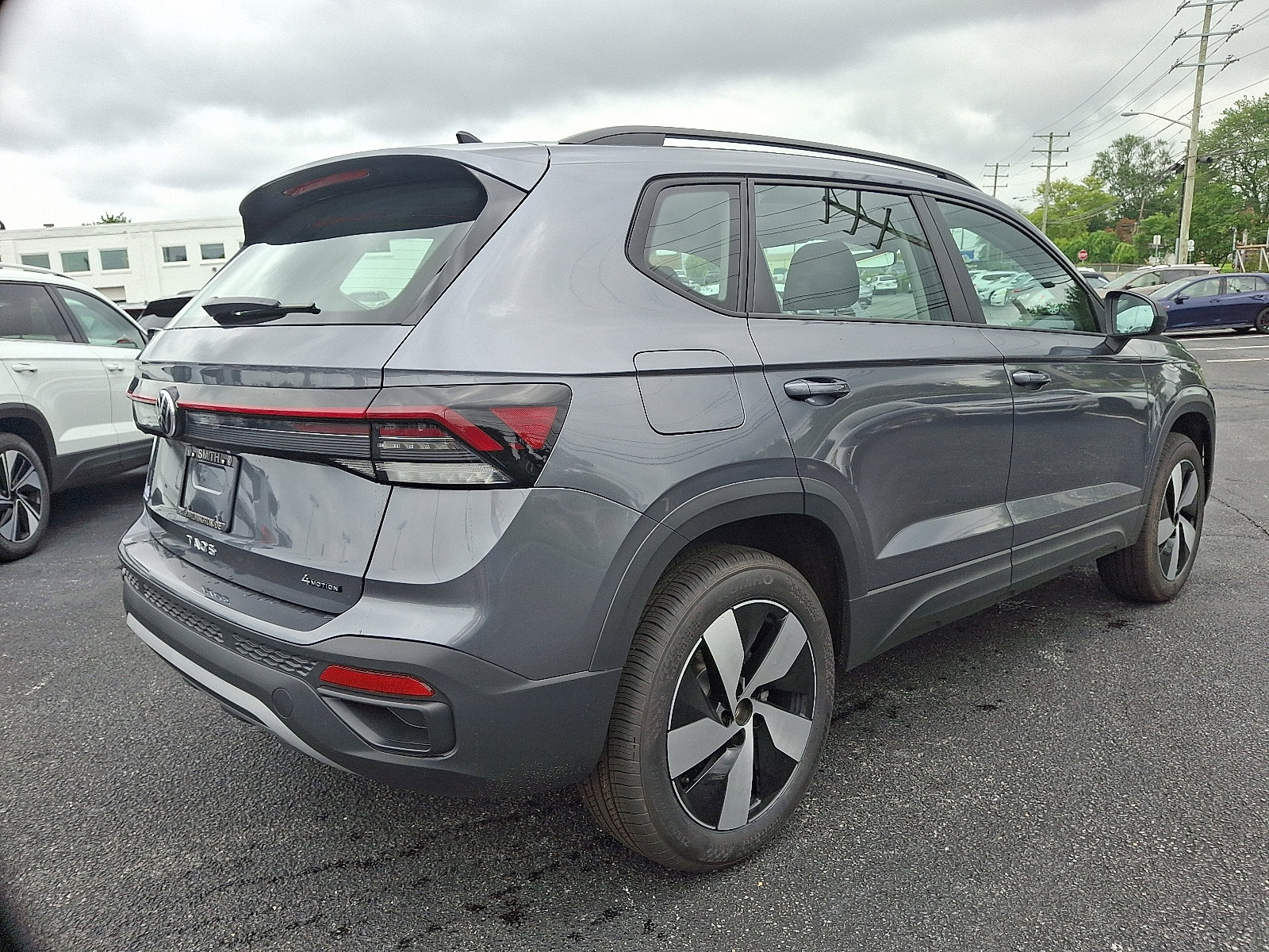 2025 Volkswagen Taos S photo 4