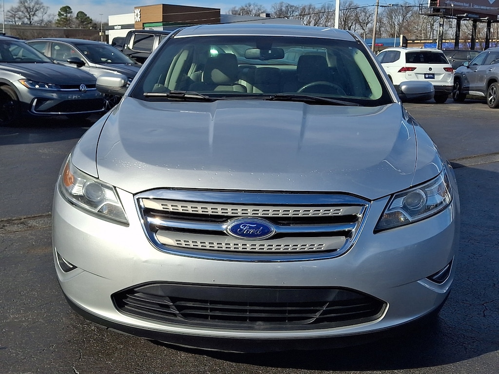 Used 2012 Ford Taurus SEL Sedan