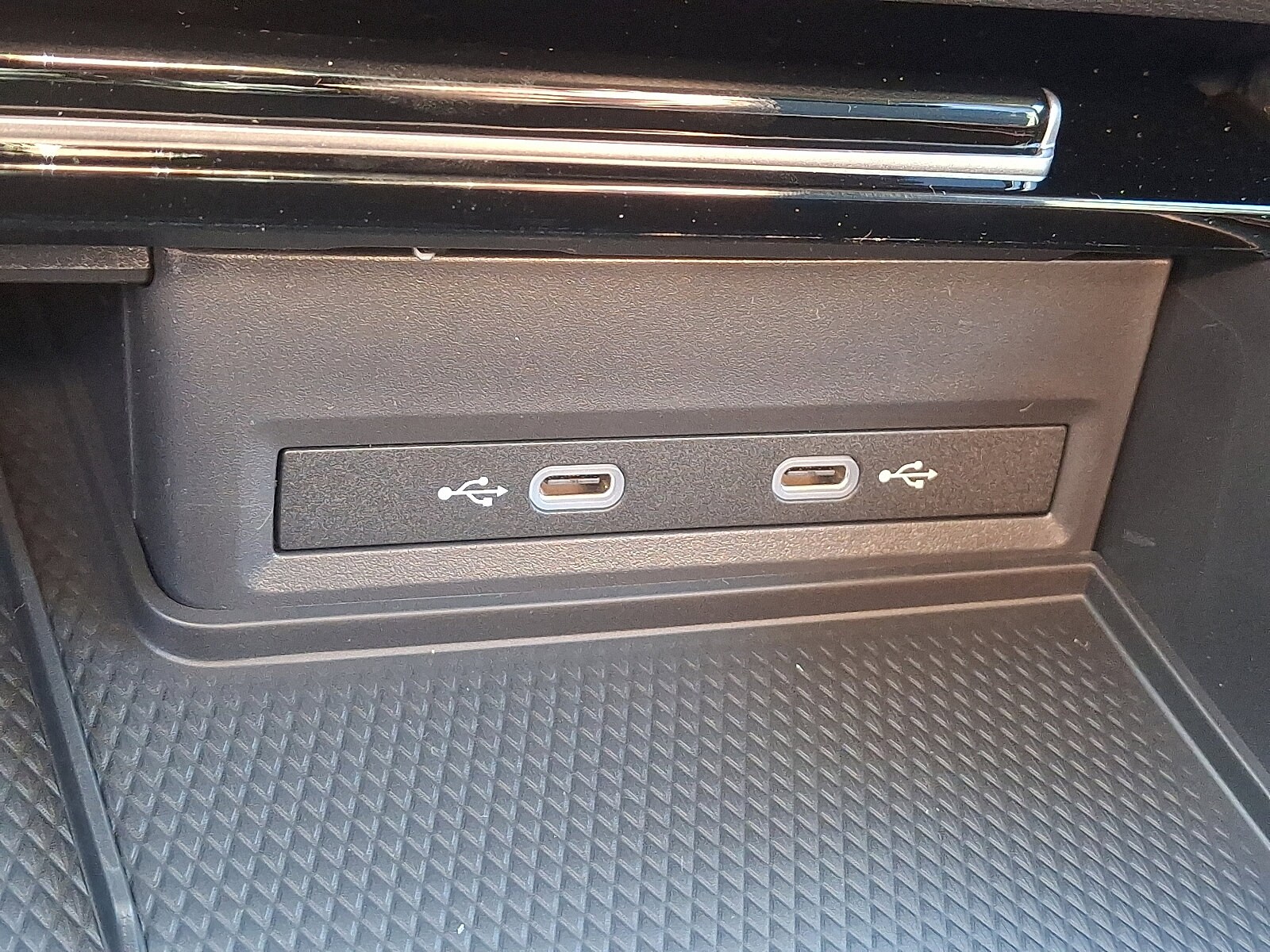 2026 Volkswagen Atlas SE w/Tech - Photo 15
